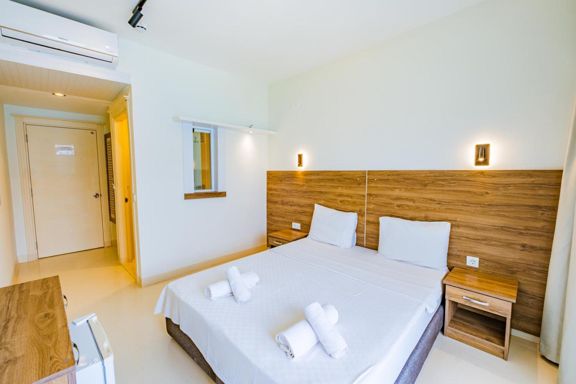 La Moda Beach Hotel คาช ภายนอก รูปภาพ
